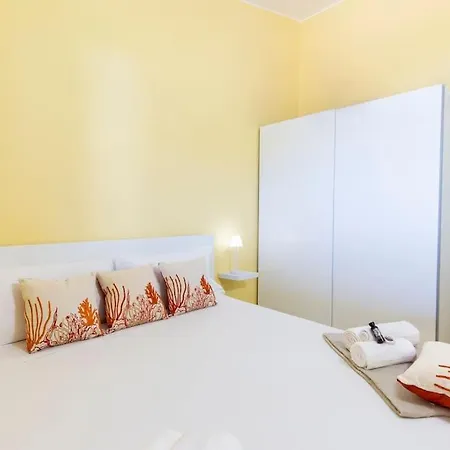 Apartment Incantevole Vista Mare, 450mt Kal'e Moru