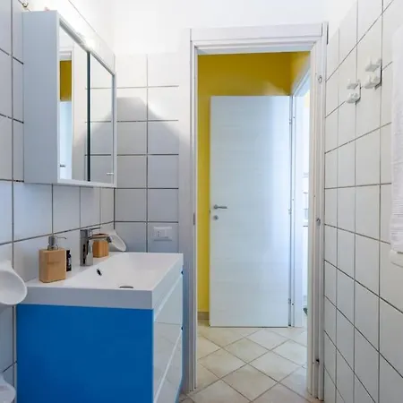 Incantevole Vista Mare, 450mt Kal'e Moru Apartment Geremeas