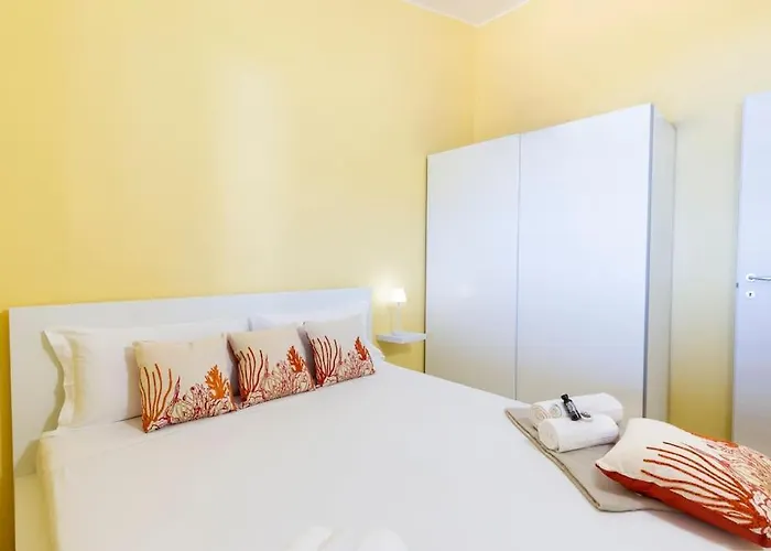 Apartment Incantevole Vista Mare, 450mt Kal'e Moru