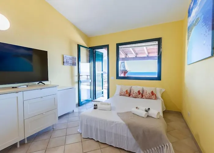 Appartamento Incantevole Vista Mare, 450mt Kal'e Moru Geremèas