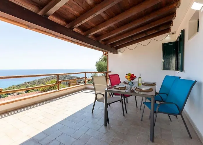 Apartment Incantevole Vista Mare, 450mt Kal'e Moru *